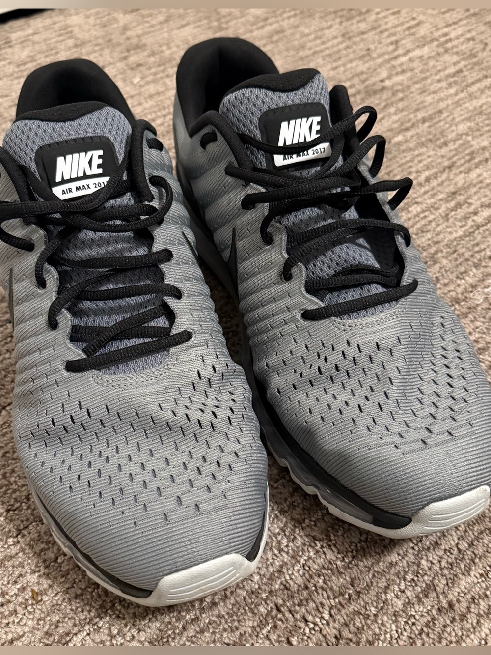 Men’s Running Shoes (Size 15) - Nike - Effortless Cool!